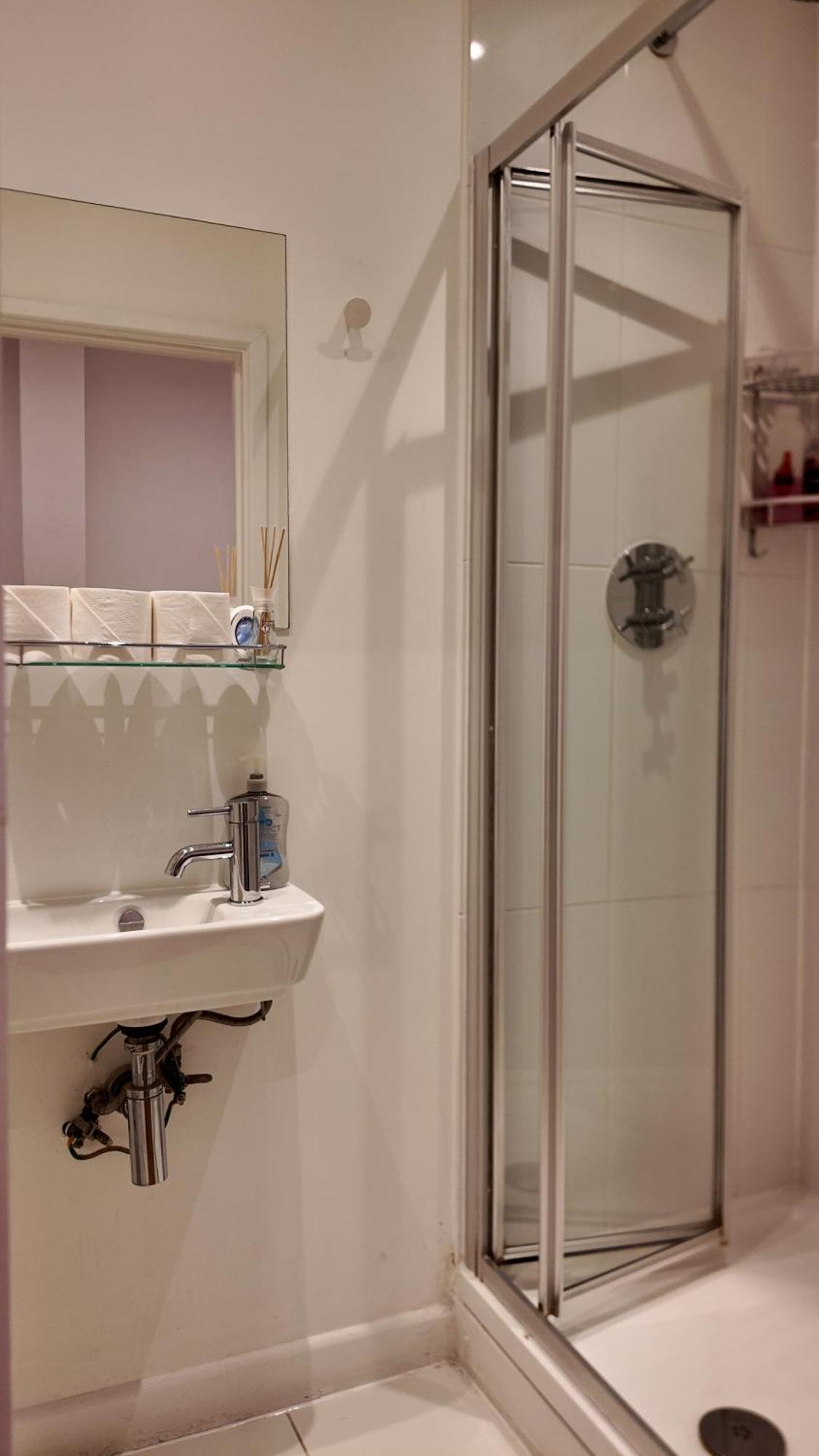 Sleep6 In Leicester Square, Soho Vr7 ลอนดอน ภายนอก รูปภาพ